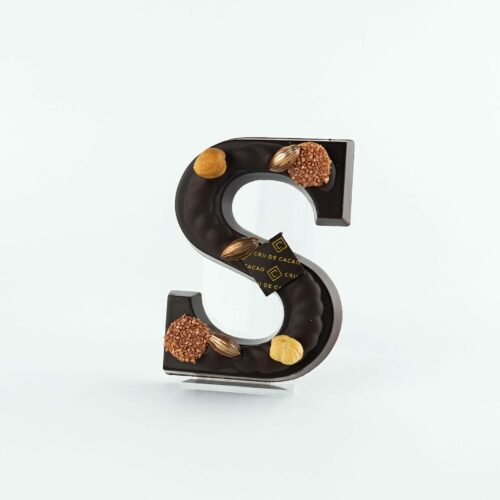 Solid chocolate letter S Sinterklaas dark 60 percent with decoration